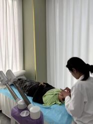 -苗医生0感祛痘连锁