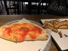Calzones-FABIO’S费比欧披萨餐厅