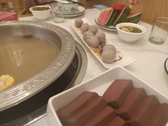 -鸿喜牛·潮汕鲜牛肉火锅(海浪湾店)