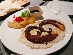 炭烤章鱼腿-Efes Turkish & Mediterranean Cuisine 艾菲斯餐厅(陆家嘴店)