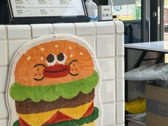 -TRIPS BURGER(大钟寺店)