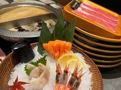 -牛YO寿喜烧·铁板烧和牛火锅自助(市府恒隆店)
