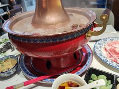-一只羊·铜锅涮羊肉烧烤