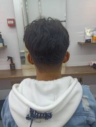 -茶发Salon·烫发染发理发