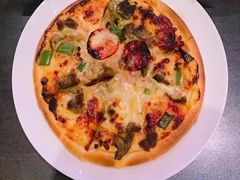 披萨-钟书阁(松江泰晤士小镇店)