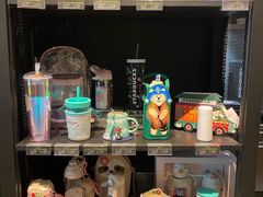 -星巴克臻选(南京金茂览秀城店)