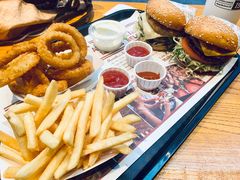 -The Habit Burger Grill 哈比特汉堡(复兴soho店)