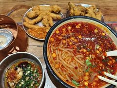 -成都你六姐·牛肉冒菜(城市集市合生汇店)