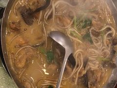 -鹤乡东北菜(崮山路店)