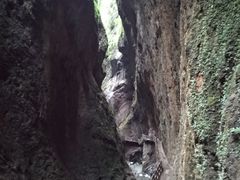 -龙水峡地缝景区