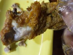 -BHC炸鸡(明洞总店)