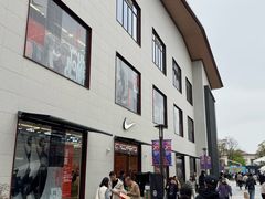 -NIKE上海青浦优选体验店