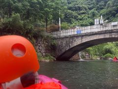 -安吉龙王山峡谷漂流