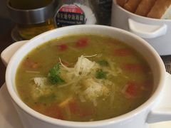 意大利杂菜汤-明星酒店•FORNETTO佛纳朵意餐厅•披萨•意面(湘隆时代广场店)