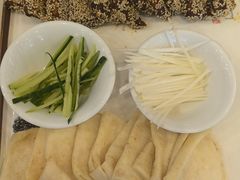 -天外天美食广场(哈尔滨路店)