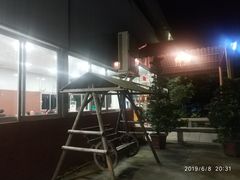 -龙回山庄