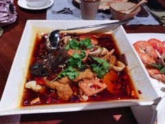 -石梅湾威斯汀度假酒店-品味餐厅·川湘菜·海鲜风味火锅·手工面食·万州烤鱼·口味牛蛙·小龙虾