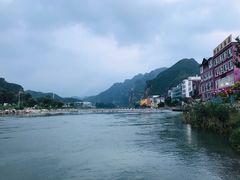 -百里峡七彩艺术小镇