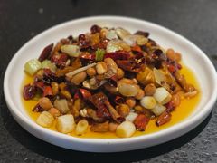 -万重锦·人文川菜馆(骡马市店)