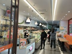 -白玉兰食品(中山公园龙之梦店)