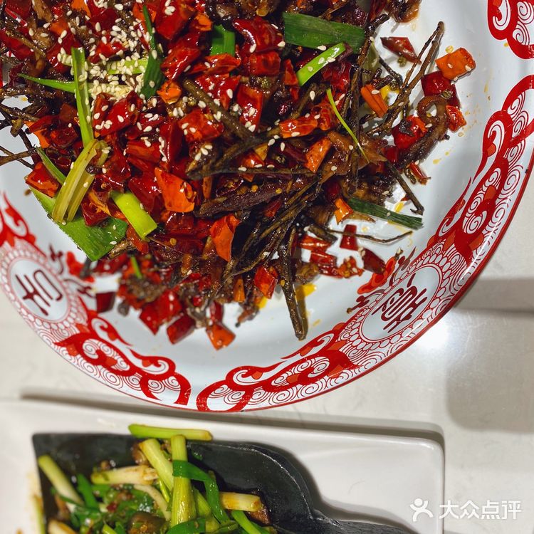 牙尖妹儿吃牙尖～