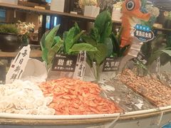 -领鲜活海鲜榴莲自助火锅(东门店)