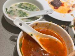 -海底捞火锅(杭州萧山宝龙广场店)