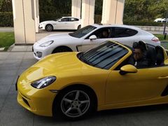 -富君租车(外滩店)