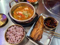 -釜山火炉·海鲜烤肉(紫藤路店)