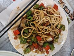 -汗腾格里·风味餐厅(新疆驻京办店)
