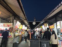 -大学城夜市
