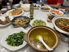 -阿峰饭店·本地土菜馆·农家土鸡煲·一品神仙鸡(报福店)