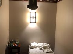 -裕和堂中医推拿艾灸(太古汇臻品店)