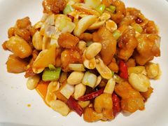 宫保鸡丁-椒爱水煮鱼川菜(月星环球港店)