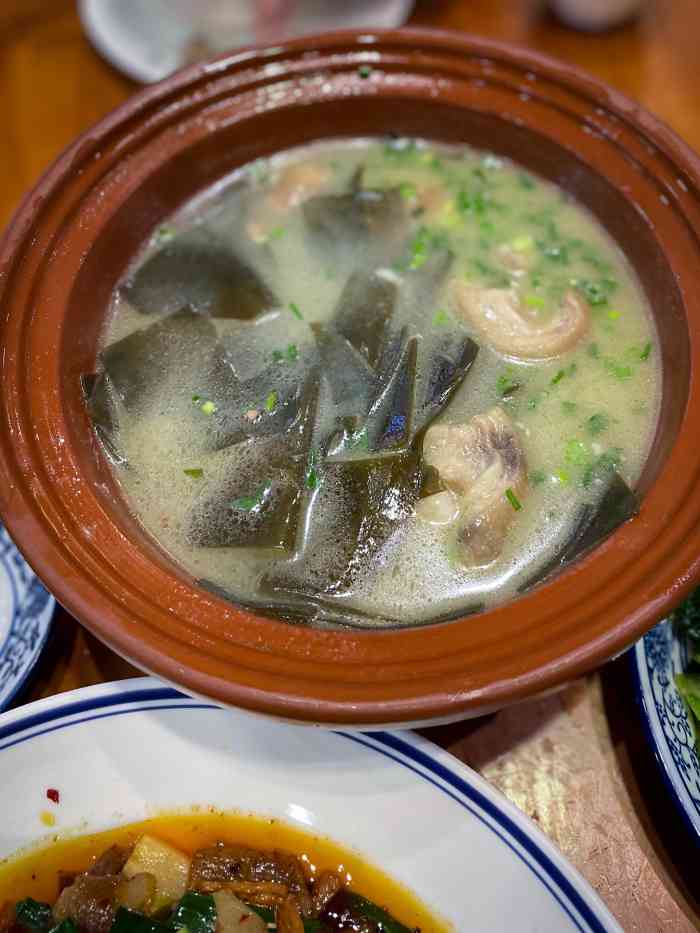 陈蹄花(合川南园路店)-"感觉还不错,大学毕业聚会去吃的,十个人点.