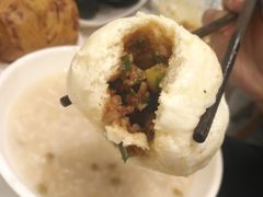 -李与白包子铺(桐梓林店)