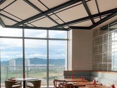 -瑰丽酒店·海吧·天际下午茶·现场DJ·天台酒吧