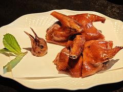 脆皮乳鸽-醉东Oriental House(静安嘉里中心店)