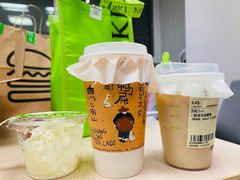 -奈雪的茶(湖滨银泰in77C区PRO店)