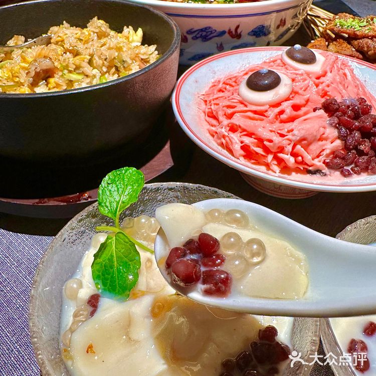 上海终于也有正宗的乐山菜馆子啦‼️