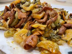酸菜炒鹅肠-和膳居饮食有限公司