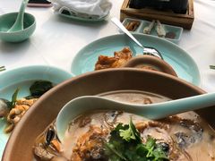 小鸡炖榛蘑-止观小馆·辽河口渔家菜(王府井店)