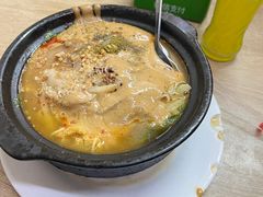 -小街曹师傅砂锅麻辣烫(亚泰大街店)