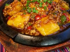 -香巴拉云南餐厅(华莱坞店)