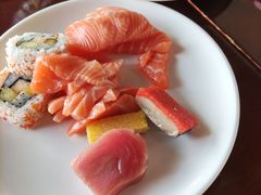 -荣誉国际酒店-云顶旋转餐厅