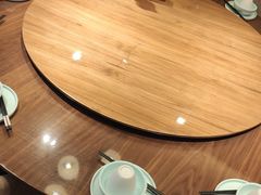 -有红鸡毛店·川菜(建设路店)