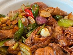沙窝葱头烧肥肠-渔娘渔家丹东海鲜(东直门店)