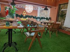 -Dragon Pizza•圆脸龙披萨·牛排餐厅