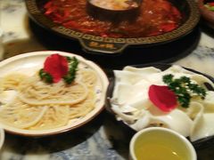 -山城年华老火锅(玉林店)