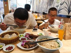 -朱鸿兴面馆(镇湖店)